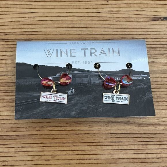 Napa Valley Wine Train Wine Glass Charms Set of 2 Hearts Pink Gold Drink Markers - Picture 2 of 7